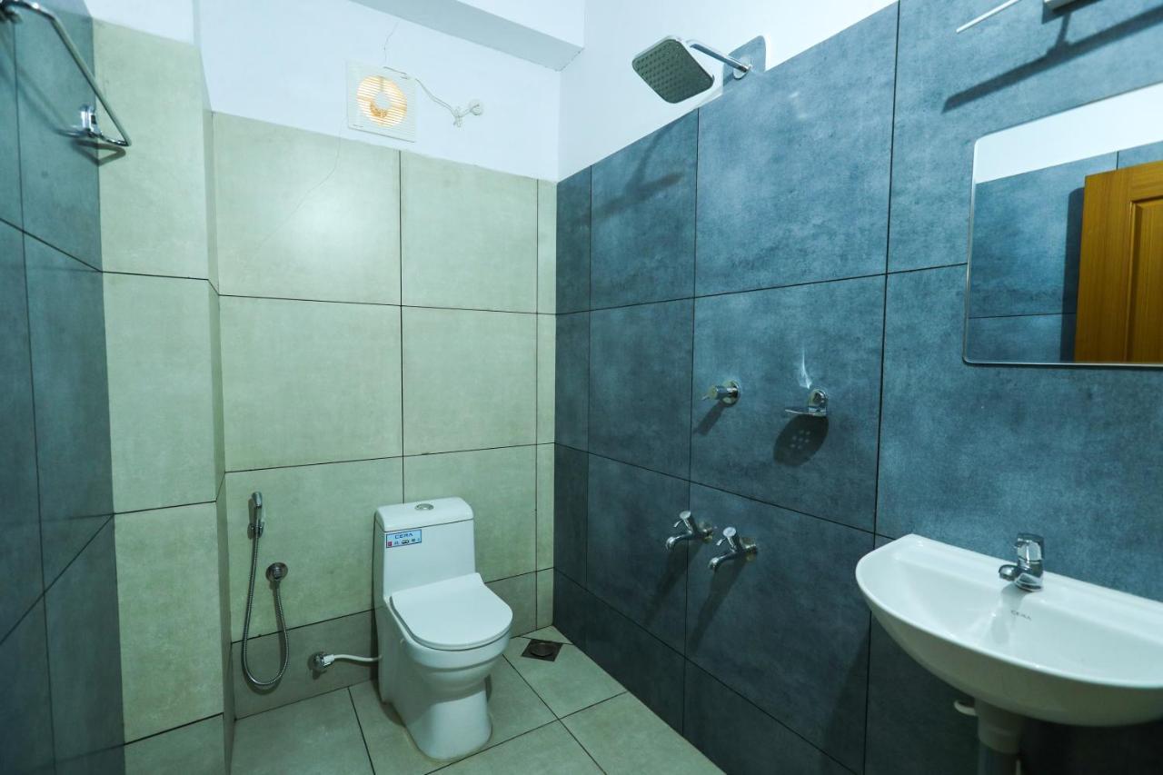 Hotel Aldora Airport Residency Nedumbassery Zewnętrze zdjęcie