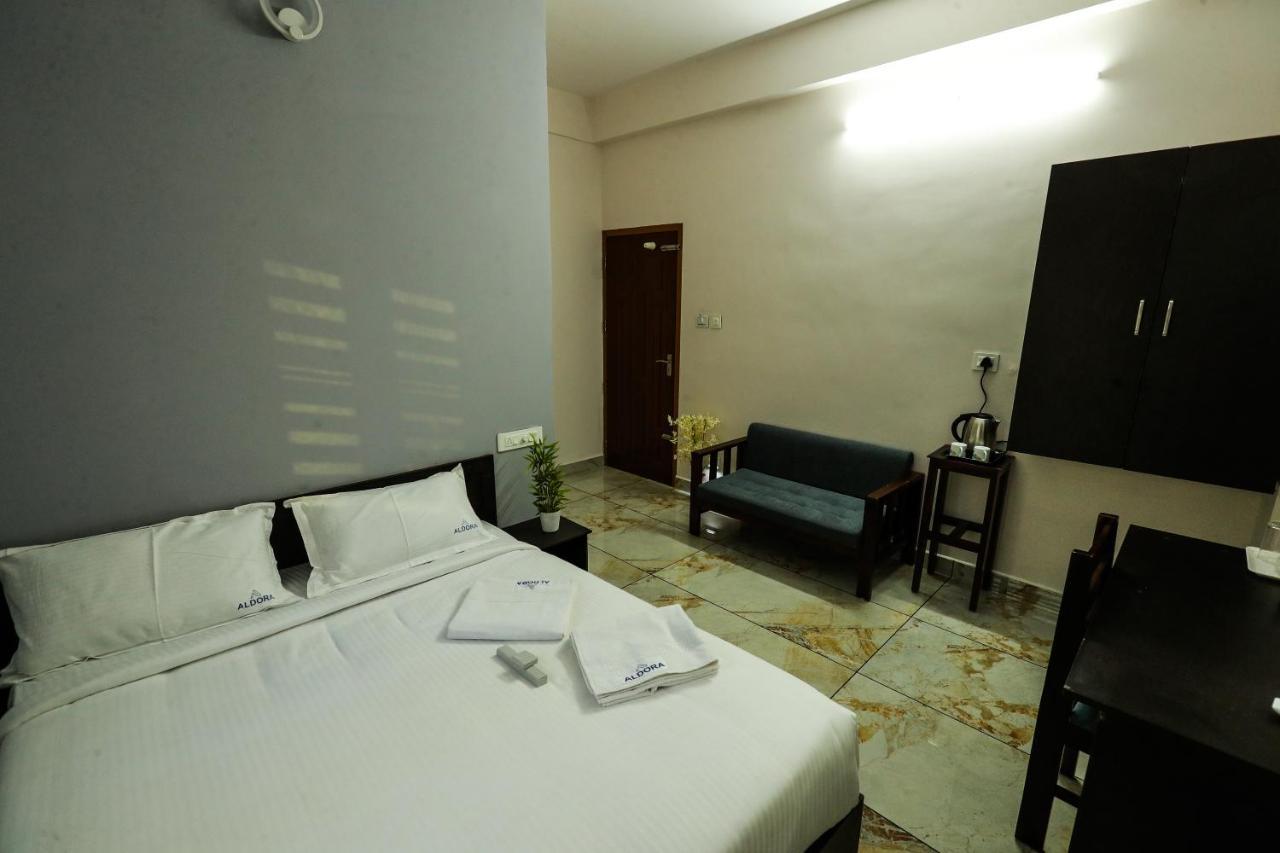 Hotel Aldora Airport Residency Nedumbassery Zewnętrze zdjęcie