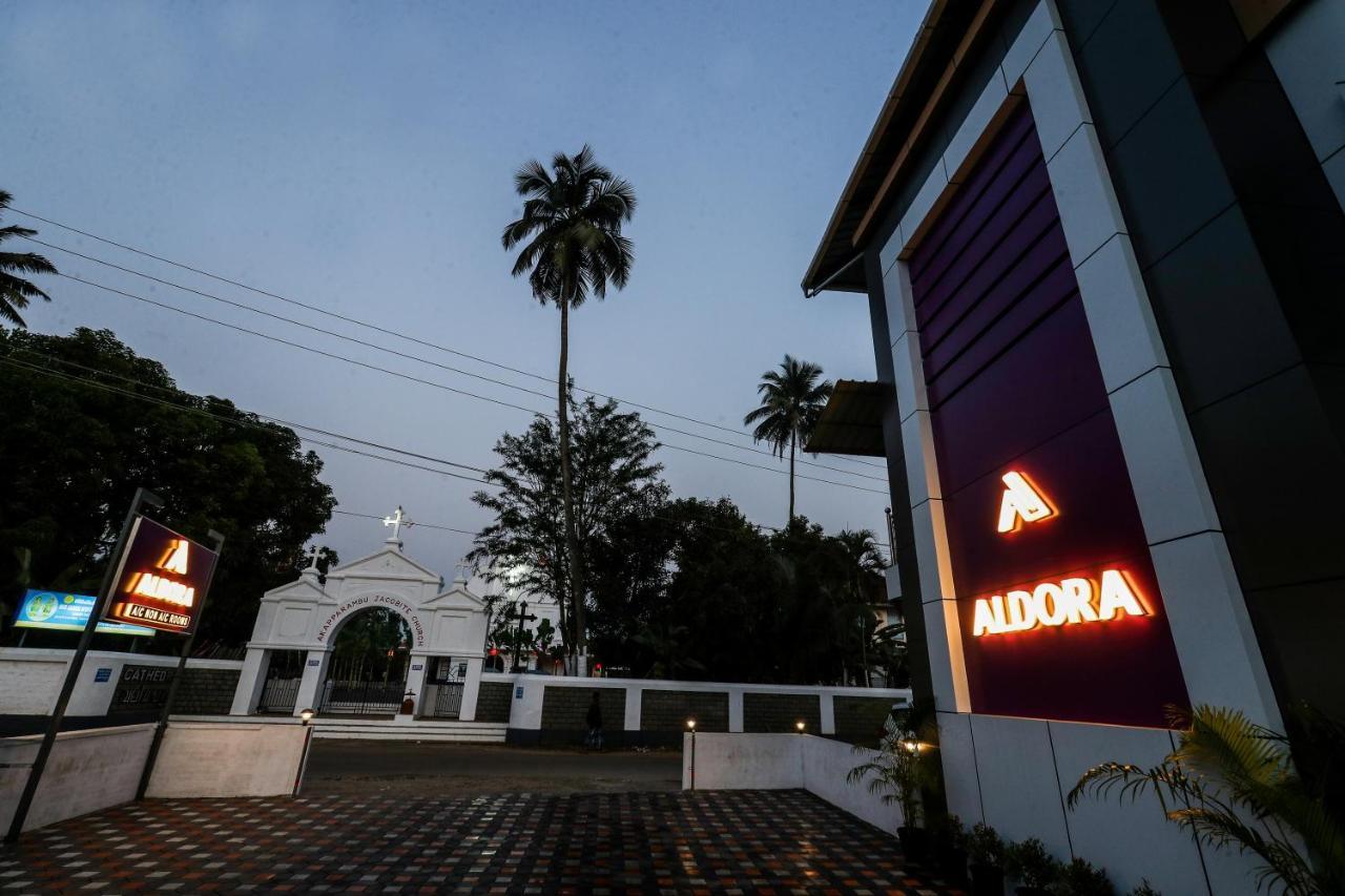 Hotel Aldora Airport Residency Nedumbassery Zewnętrze zdjęcie