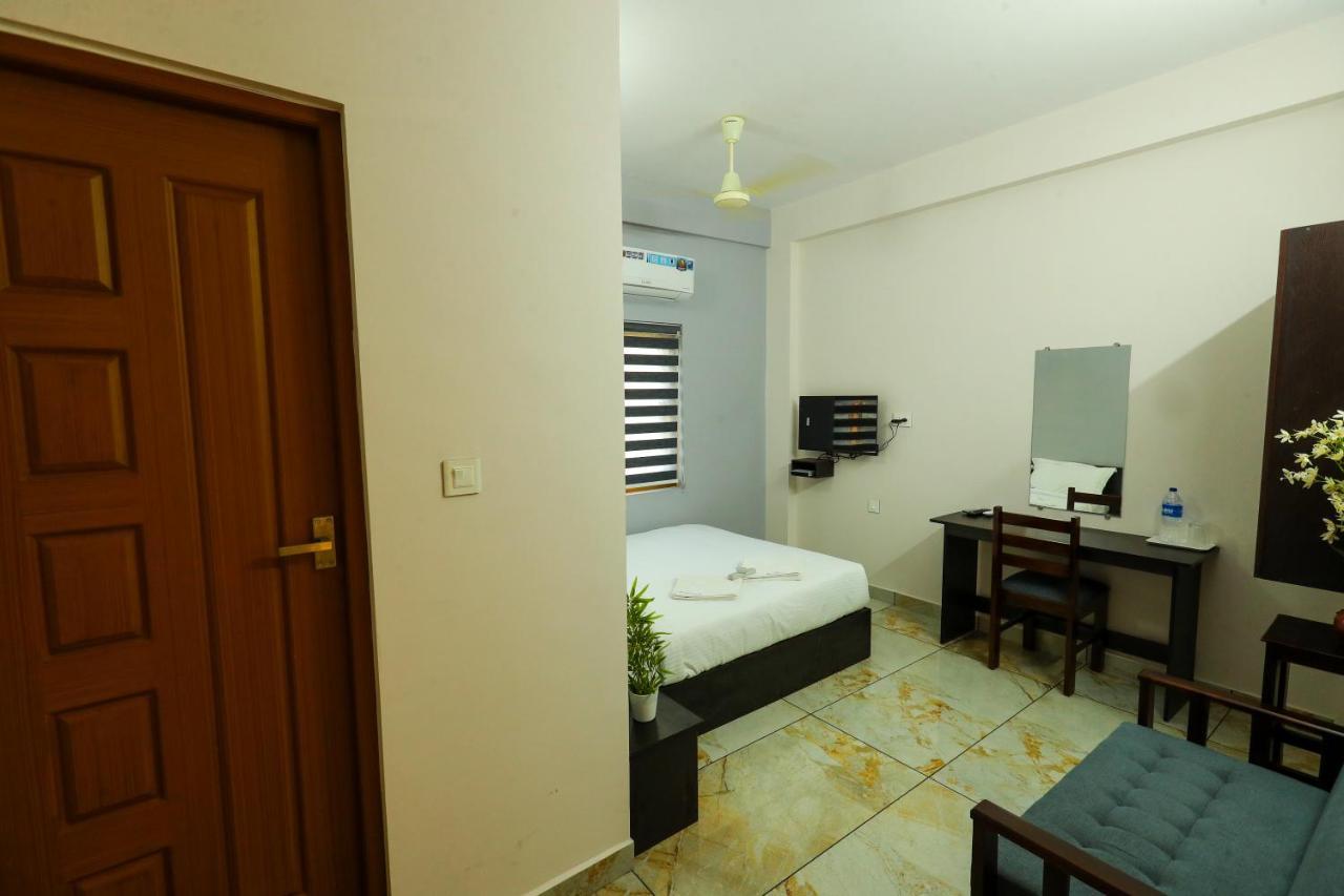 Hotel Aldora Airport Residency Nedumbassery Zewnętrze zdjęcie